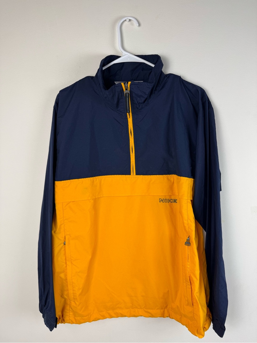 Nike men’s windbreaker 3/4 zip jacket Small